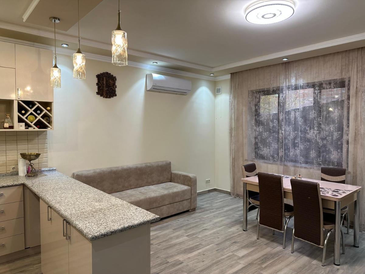 לינה וארוחת בוקר Vagharshapat Our House מראה חיצוני תמונה