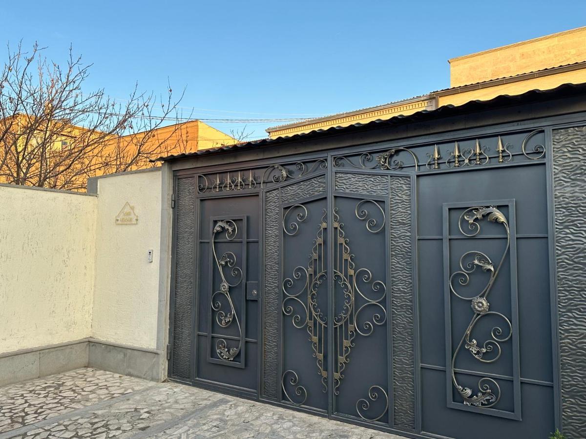 לינה וארוחת בוקר Vagharshapat Our House מראה חיצוני תמונה